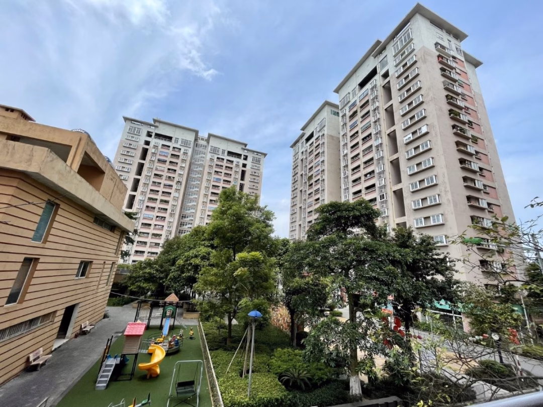 Việc áp dụng thuế bất động sản thứ hai nhận được sự đồng thuận về chủ trương, nhưng phương thức thực thi đòi hỏi sự tính toán chi tiết để tránh gây sốc cho thị trường.