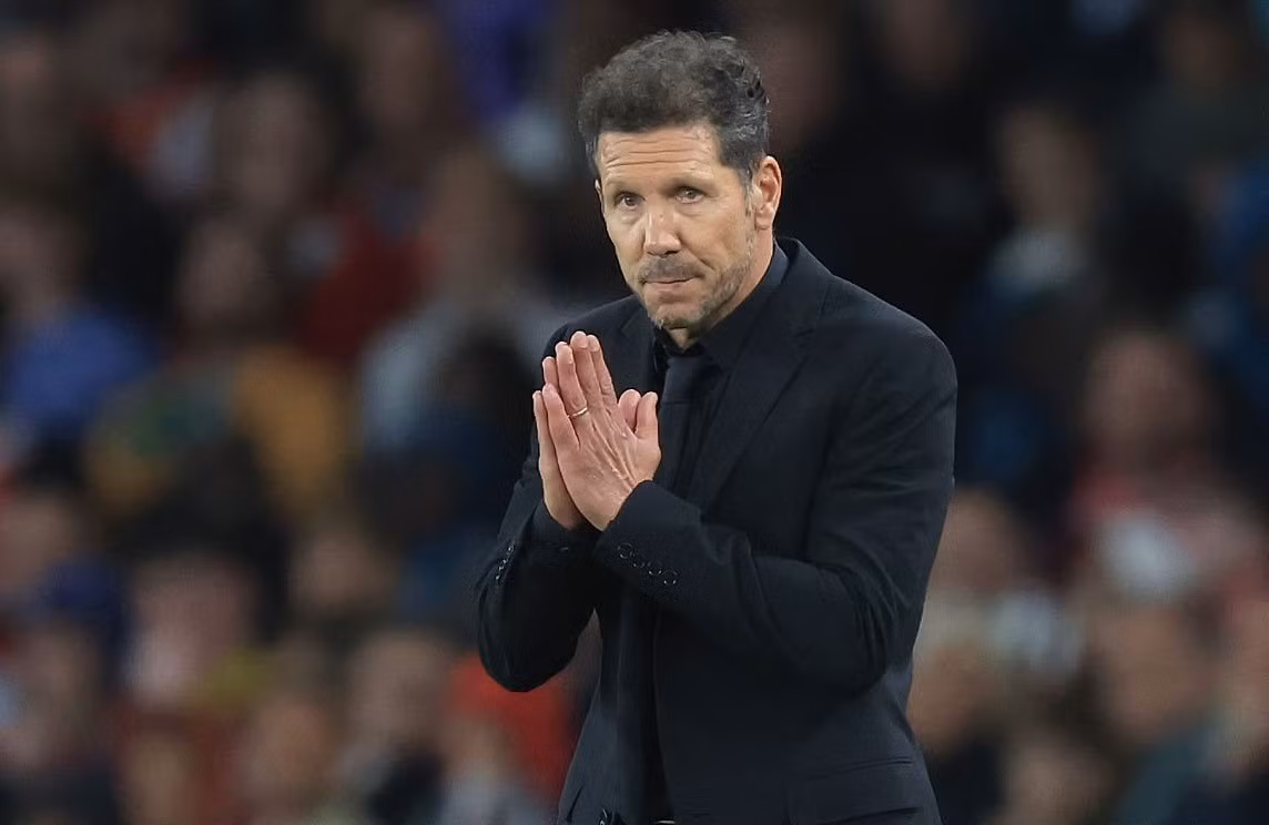 Diego Simeone trầm ngâm sau thất bại tại Champions League