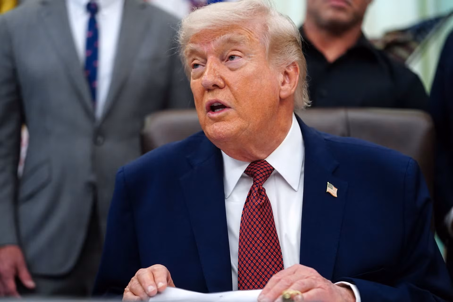 Tổng thống Mỹ Donald Trump khẳng định vị thế áp đảo của quân đội Hoa Kỳ trong cuộc đối đầu với Iran. (Ảnh: Reuters)